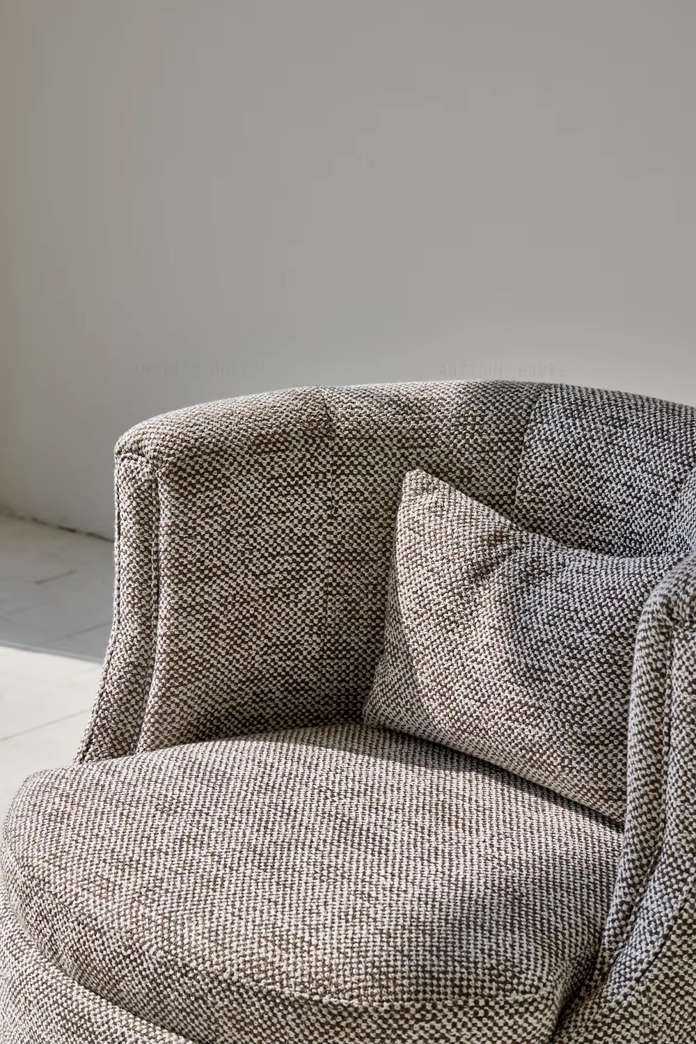 Japandi Living Chair 