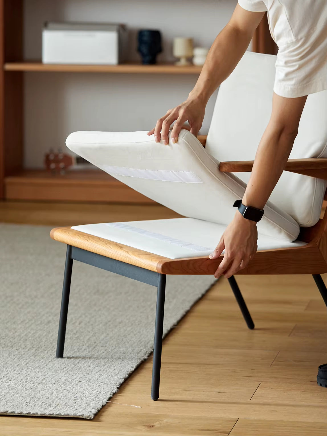 Half House Modern Lightweight Solid Wood Sofa Chair for Living Room Apartment & Hotel Use-Comfortable Luxury Leisure Furniture