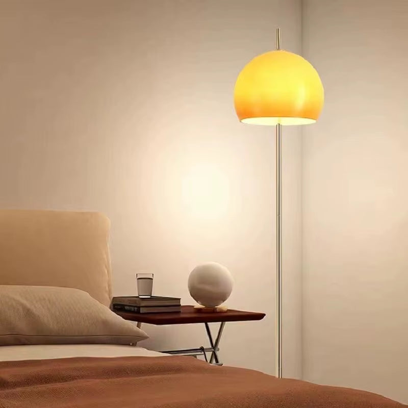 American Retro Design Sense Floor Lamp Cream French Creative Glass for Living Room Bedroom Study Desk Enhancing Atmosphere
